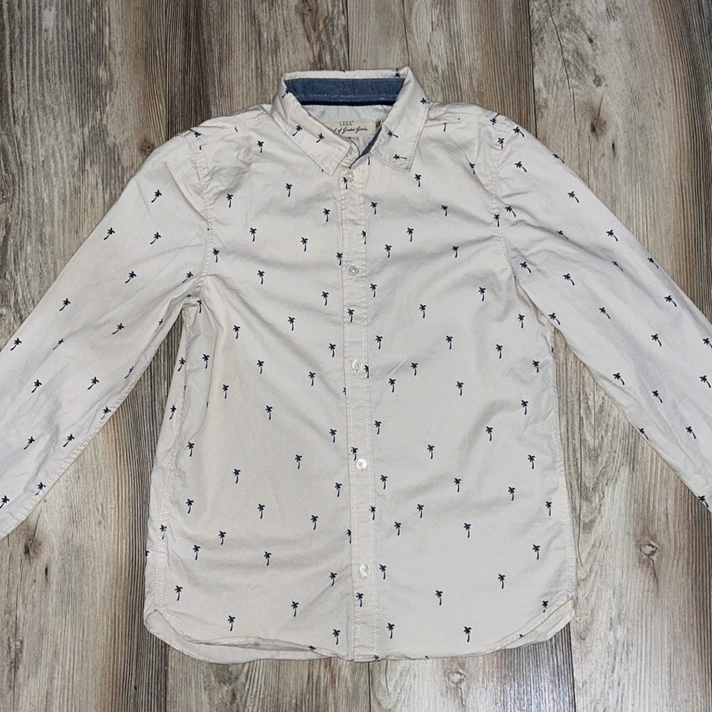 H&M Boys Palm Tree Pattern Button Down. Size: 9-10Y